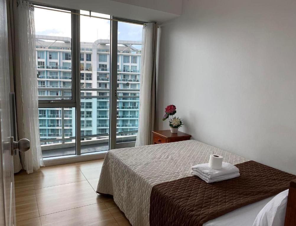 Azure Urban Resort A3 Near Airport Mall With Balcony Wavepool Manila Eksteriør bilde