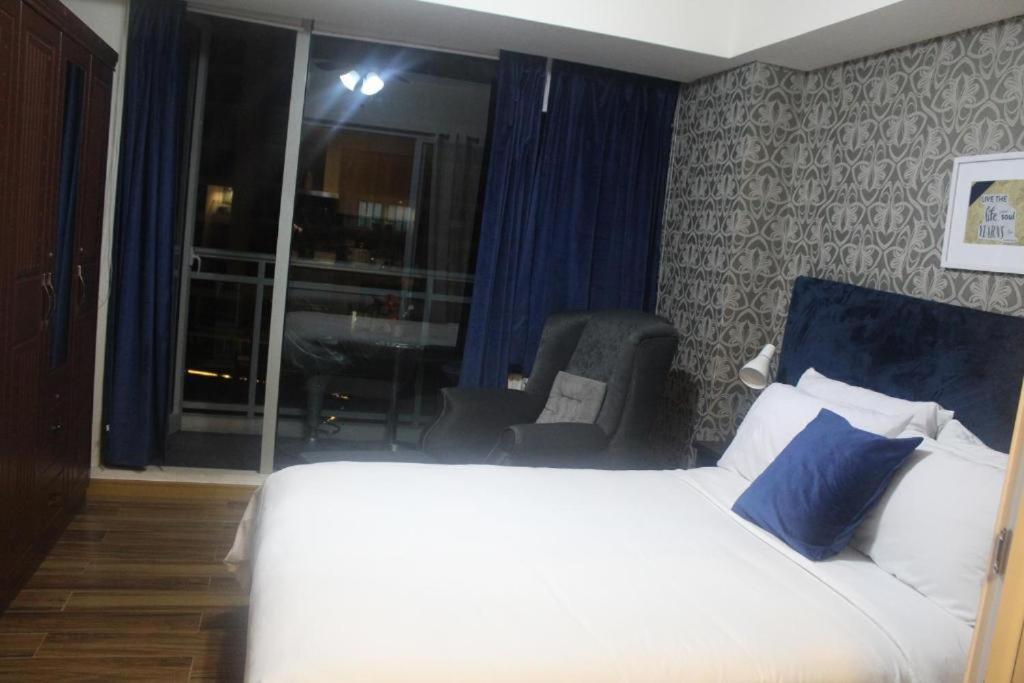 Azure Urban Resort A3 Near Airport Mall With Balcony Wavepool Manila Eksteriør bilde